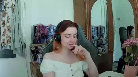 lily online show from 26, 6, 2026