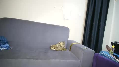 nellyeluxe online show from 23, 4, 2026