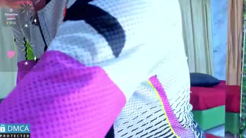 Salome Nena cupcake online show from 3, 2, 2026