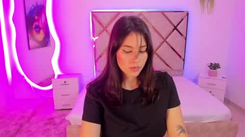 nenaarisk online show from 20, 4, 2026