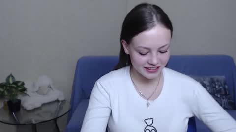 nensi_sweet online show from 28, 2, 2025