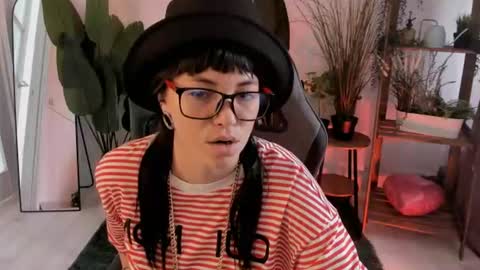 Snapshot of neogeisha28 chatting on 15, 7, 2026 Neo Geisha online show from 15, 7, 2026