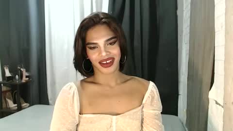 neomi online show from 26, 11, 2025