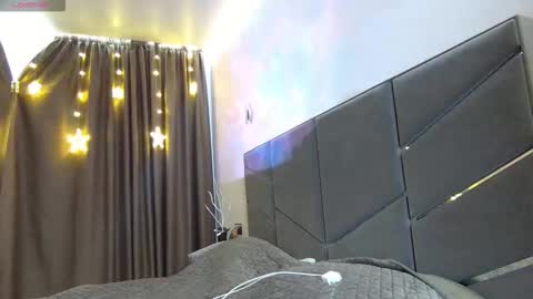 Snapshot of nessystar chatting on 1, 12, 2025 Nessy online show from 1, 12, 2025