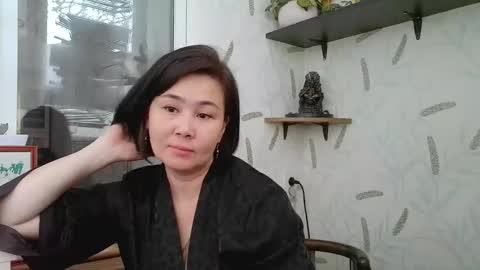 Nettie Allie online show from 18, 12, 2025