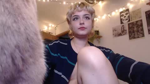 Mar online show from 26, 2, 2025