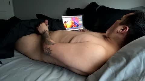 Snapshot of never___satisfied chatting on 9, 3, 2025 never___satisfied online show from 9, 3, 2025