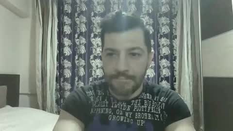 Snapshot of nevergetdown chatting on 3, 5, 2026 nevergetdown online show from 3, 5, 2026