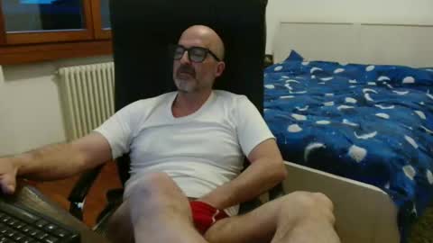 simi online show from 19, 4, 2026