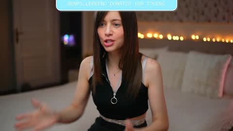 newchloe18 online show from 22, 11, 2025