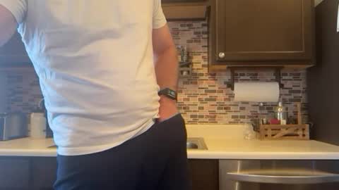 newguy_097 online show from 10, 3, 2026