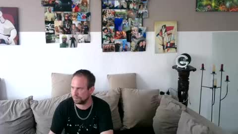 Snapshot of newkammer87 chatting on 24, 6, 2026 Lance Hardwood online show from 24, 6, 2026