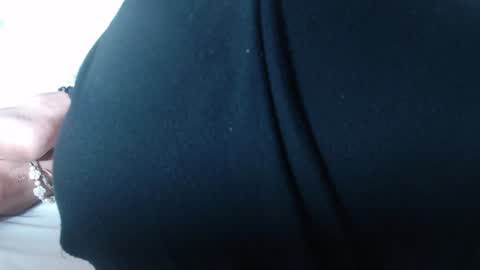 nextdoor_fantasy online show from 16, 1, 2025