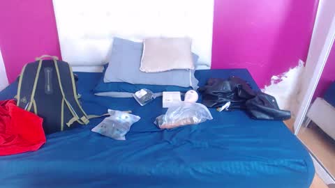 nextdoor_fantasy online show from 17, 12, 2025