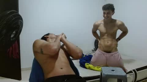 Snapshot of ney_quiroz chatting on 30, 10, 2025 ney hotman online show from 30, 10, 2025