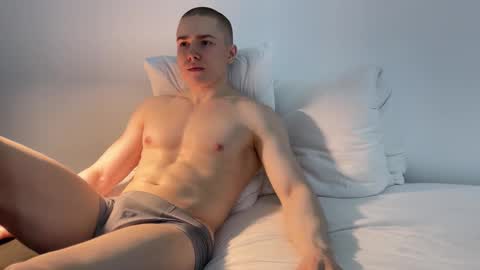 Snapshot of nfeibk chatting on 8, 2, 2026 Adrian Von Ziegler online show from 8, 2, 2026