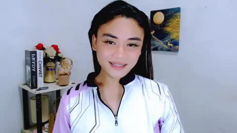 hottie nicole online show from 21, 4, 2026