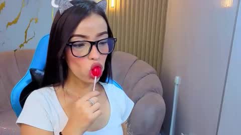 nhoa_b online show from 3, 3, 2026