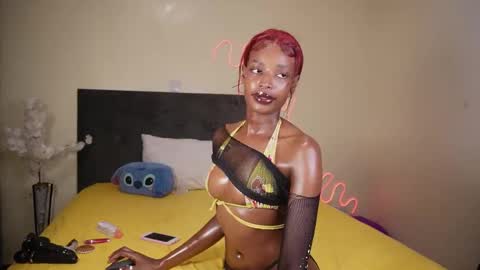 kikiNiaAria online show from 17, 12, 2024