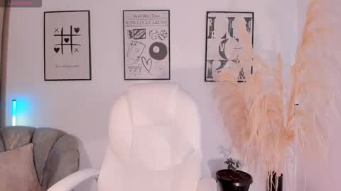 Nia online show from 10, 11, 2025