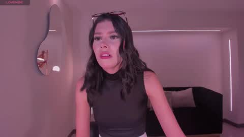 Call me Nia  online show from 17, 12, 2025