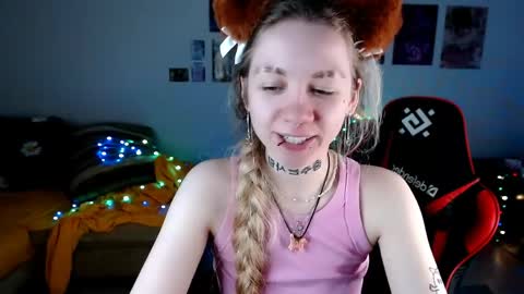 nica_kawaii online show from 8, 5, 2026