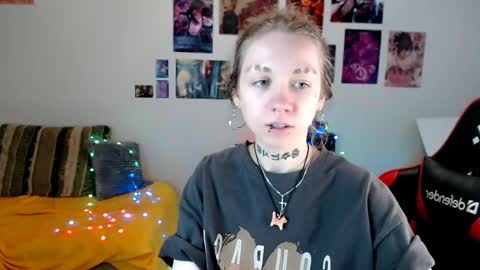 nica_kawaii online show from 1, 6, 2026