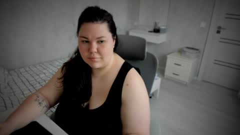 Snapshot of nicara_ chatting on 17, 6, 2026 nicara_ online show from 17, 6, 2026