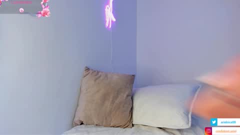 Ariel online show from 4, 2, 2026