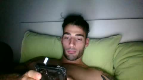 Snapshot of nicegguy9826 chatting on 18, 10, 2025 nicegguy9826 online show from 18, 10, 2025