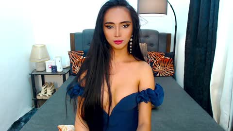 Snapshot of nicetouch_69 chatting on 8, 12, 2024 Olivia online show from 8, 12, 2024