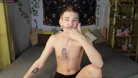 Snapshot of nick_win chatting on 9, 11, 2025 Nick online show from 9, 11, 2025