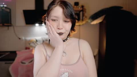 Snapshot of nickari_x chatting on 28, 5, 2026 nickari_x online show from 28, 5, 2026