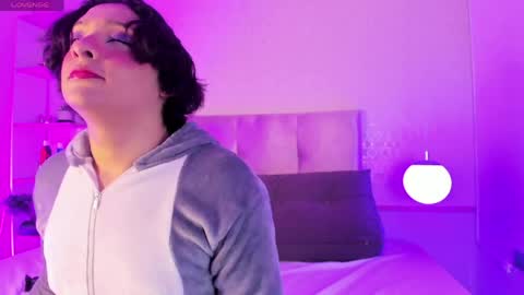 nicki_ripperton online show from 26, 4, 2026