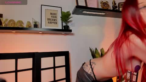 nickie_reed_ online show from 24, 4, 2026