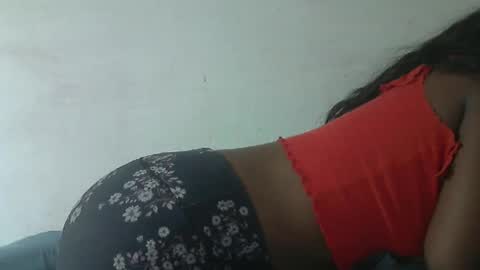 nickiqqyuu online show from 15, 5, 2026