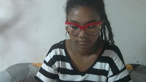 nickiqqyuu online show from 2, 6, 2026