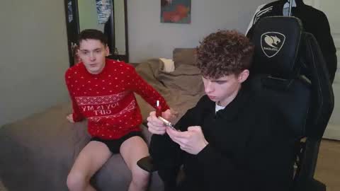 Nicki  Danny online show from 19, 12, 2025