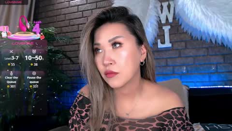 Snapshot of nicky_owl chatting on 20, 5, 2026 Today is my 41st birthday And in 2 hours Im waiting for you on the stream Stock up on tokens and a good mood Nicky online show from 20, 5, 2026