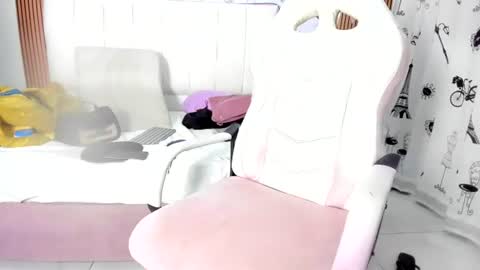 nicky_teem online show from 10, 7, 2026