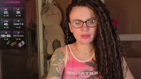 Snapshot of nicky_weekends chatting on 25, 5, 2026 Nicky Weekends online show from 25, 5, 2026