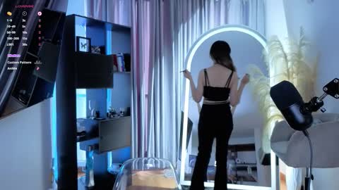 Nicky online show from 9, 9, 2025