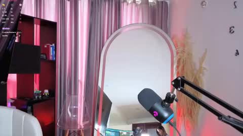 Nicky online show from 25, 9, 2025