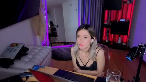 Snapshot of nickywindsor chatting on 11, 6, 2026 Nicky online show from 11, 6, 2026
