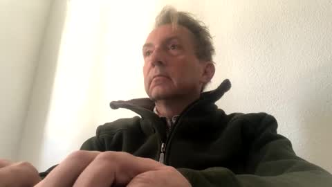 Nico online show from 10, 4, 2026