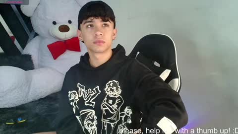 Snapshot of nico_cruz chatting on 5, 2, 2025 nico online show from 5, 2, 2025