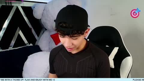 Snapshot of nico_cruz chatting on 19, 2, 2025 nico online show from 19, 2, 2025