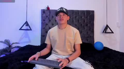 Snapshot of nico_saint_ chatting on 28, 5, 2026 nico_saint_ online show from 28, 5, 2026