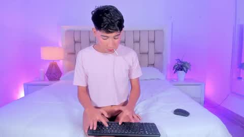 NICOLAS online show from 3, 6, 2026