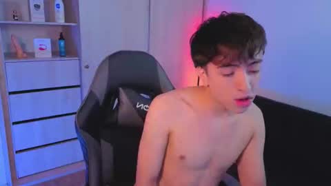 Nicolas online show from 2, 10, 2025